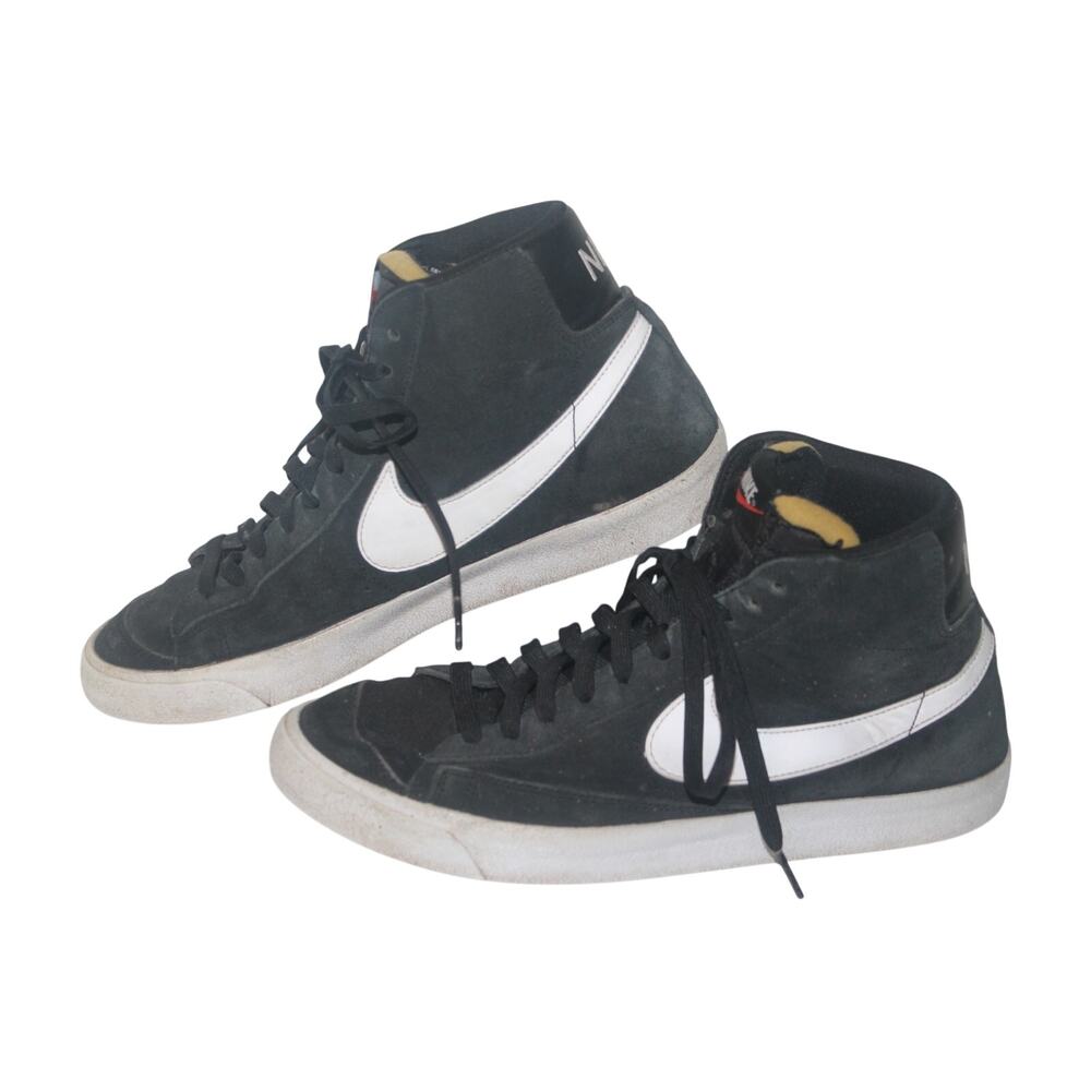 Nike Blazer Mid '77 Casual Sneaker, CL1172-005, Black/Sail, Suede, Mens Size 10
